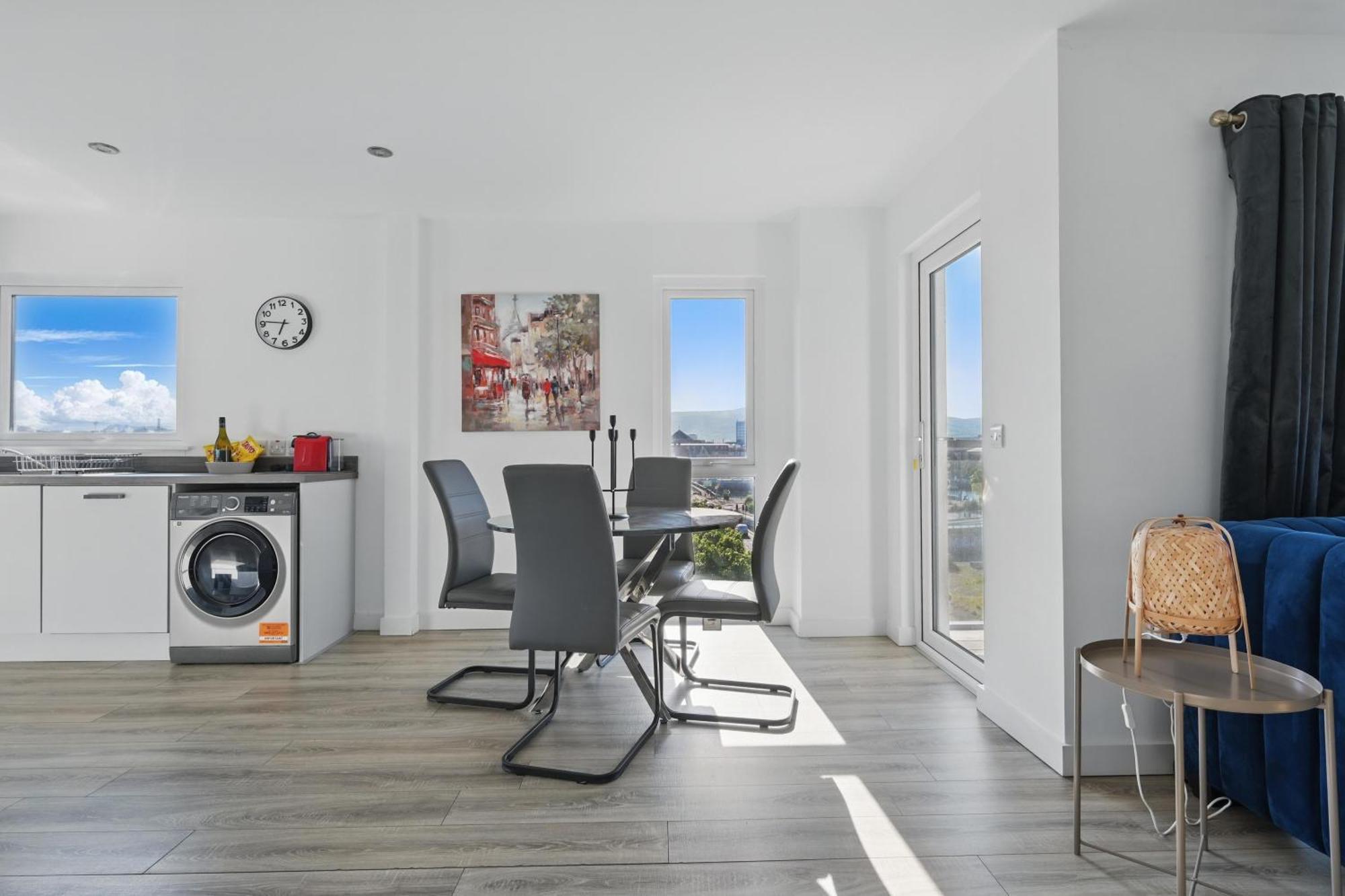 Central Belfast Apartments Sandford エクステリア 写真